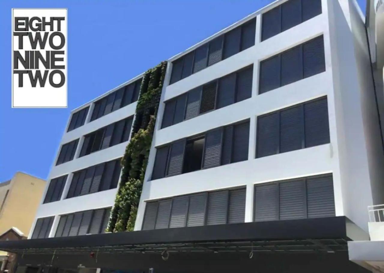 Eight Two Nine Two Vi: Bondi Apartment *